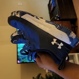 Under Armour running g shoes
